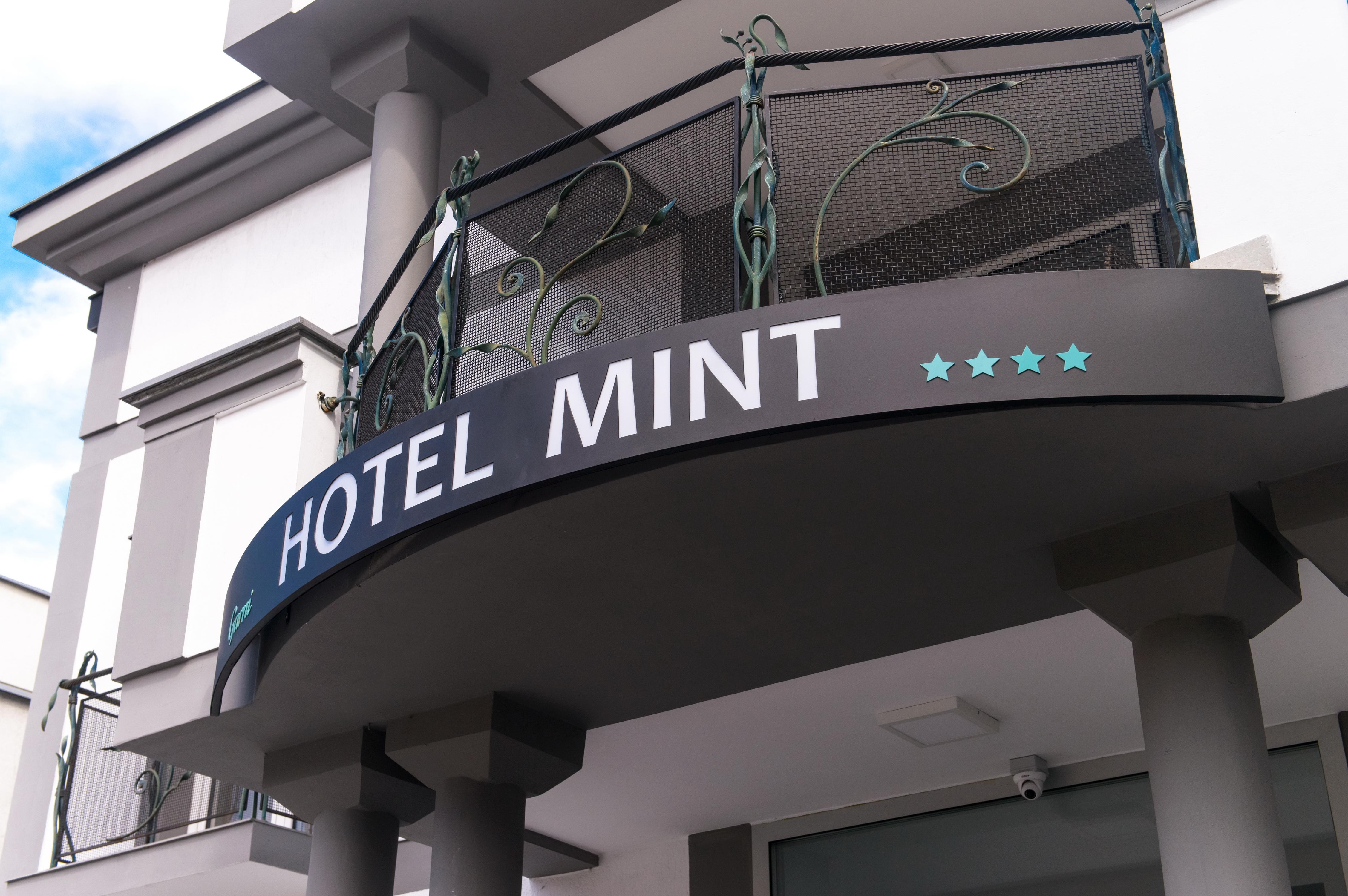 Garni Hotel Mint เบลเกรด ภายนอก รูปภาพ