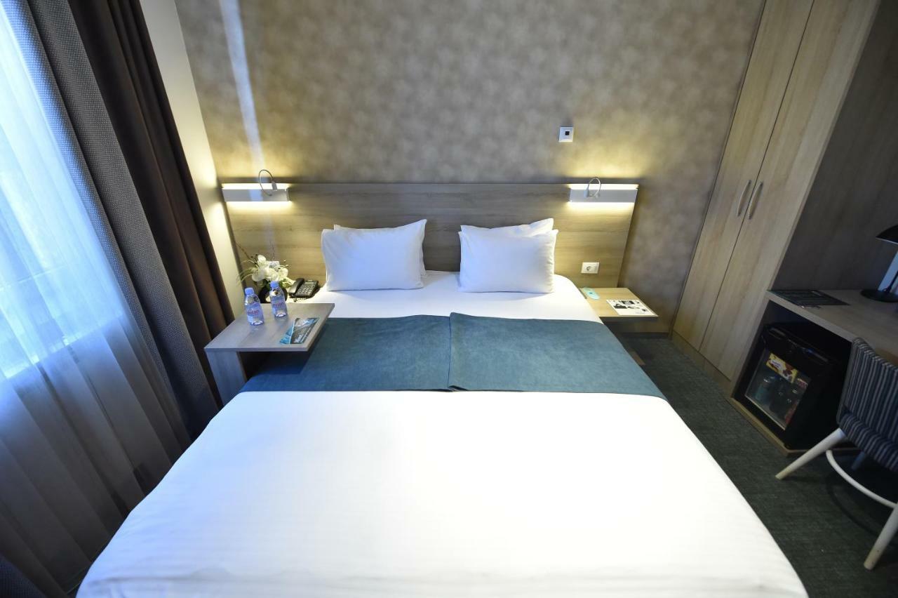 Garni Hotel Mint เบลเกรด ภายนอก รูปภาพ